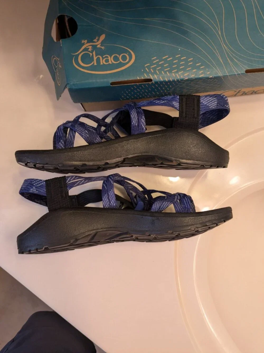Chaco Women's Z/Cloud X2 sandals Women's Size 8
